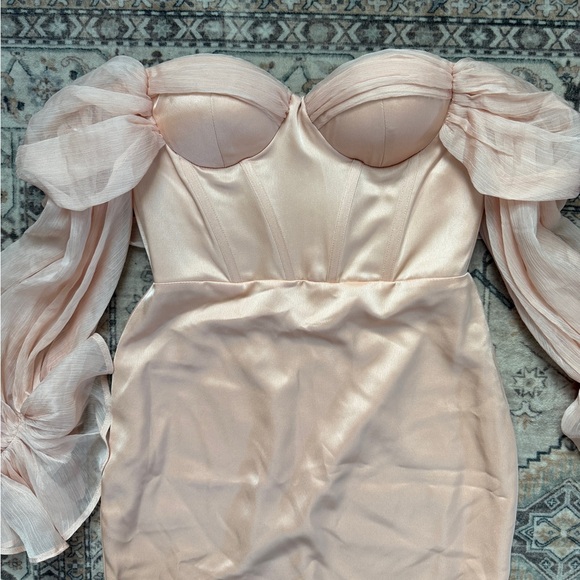 NWT Miss Circle NY Satin Corset Midi Dress - Off-the-Shoulder - Blush - XS - Picture 5 of 8